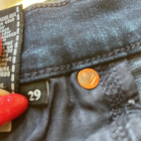7 for all mankind Gwenevere sz29 dark blue wash w/intentional fading/distressing - Picture 7 of 12